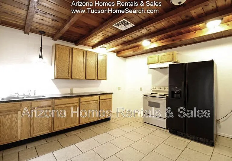 801 E Halcyon Rd — Photo 14