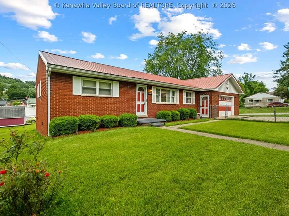 5321 Alpine Dr, Cross Lanes, WV 25313