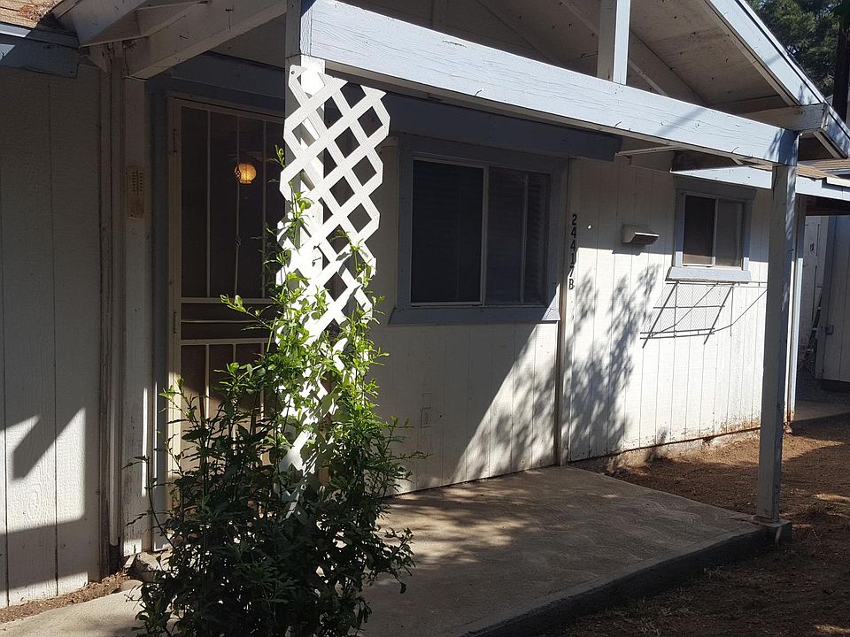 1st image of 24417 Jefferson Ave #B