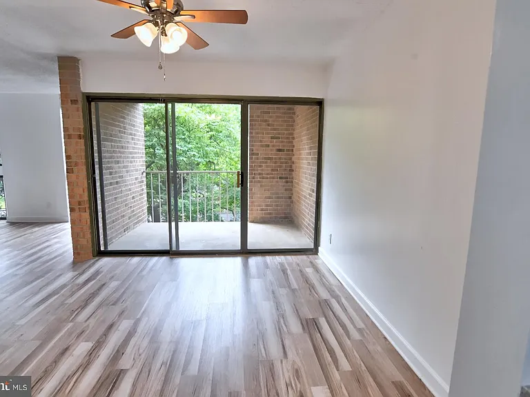 1580 Moorings Dr #11B — Photo 17