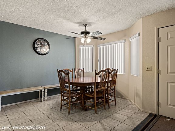 4th image of 413 Mesa Blvd #102
