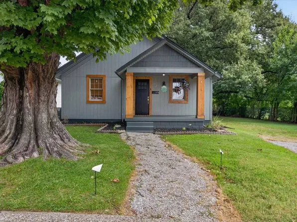 1621 Center St, Owensboro, KY 42303