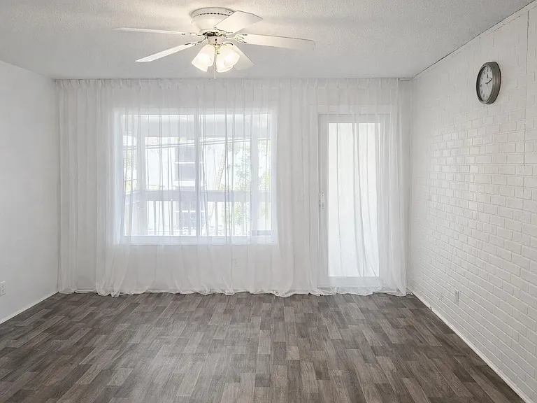 3314 Northside Dr #55 — Photo 2