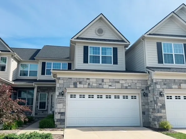 23916 Seminole Trl, Novi, MI 48375