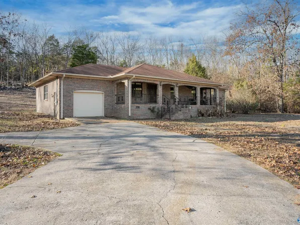 144 Bess Thompson Rd, Laceys Spring, AL 35754