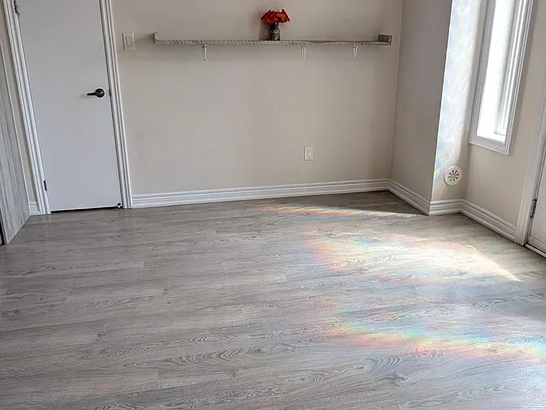 120 Watson Pkwy N #5 — Photo 6