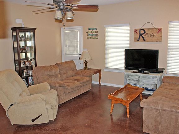 5th image of 1150 W Somers Ln