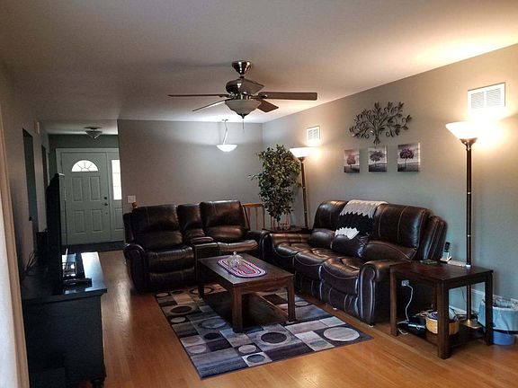 2nd image of 39833 N Fairway Dr