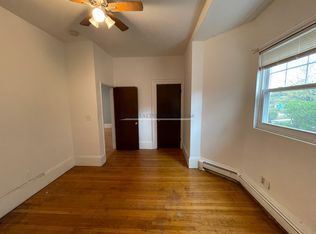 26 Park St APT 1, Newton, MA 02458
