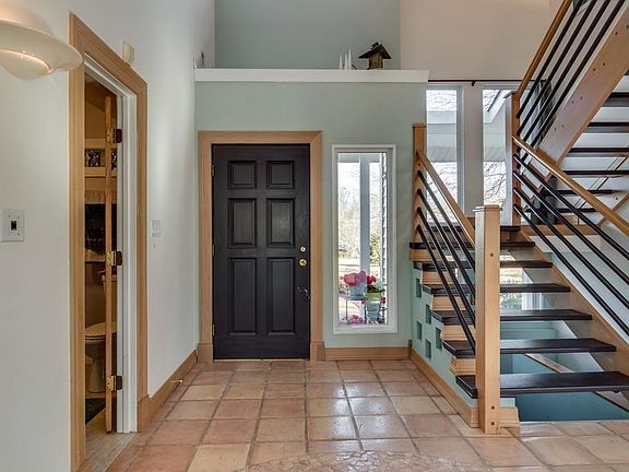 3rd image of 605 Wildwood Trce