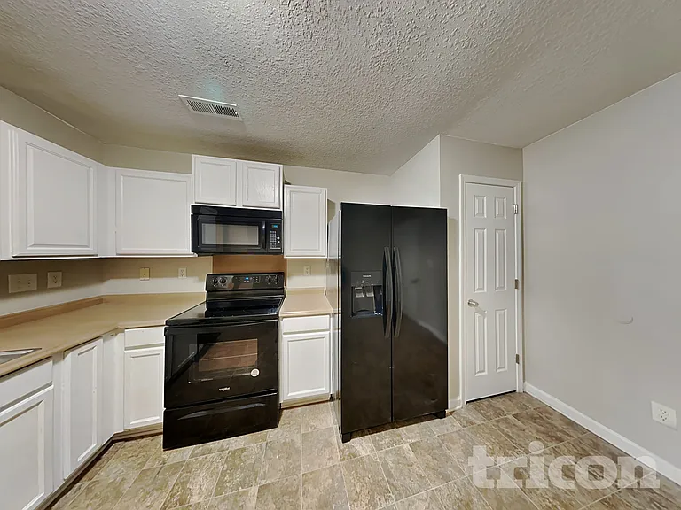1810 Long Paw Ln — Photo 6