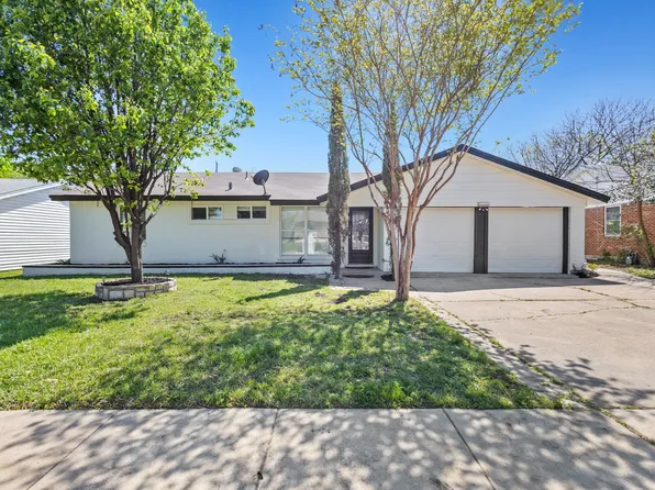 2408 Gilbert Cir, Arlington, TX 76010