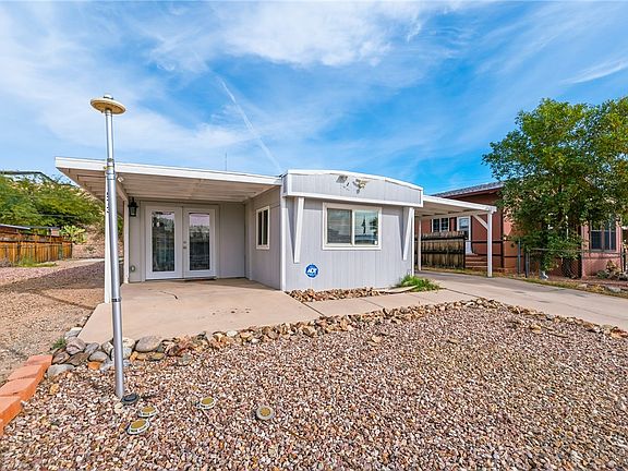 3rd image of 973 Swan Drive