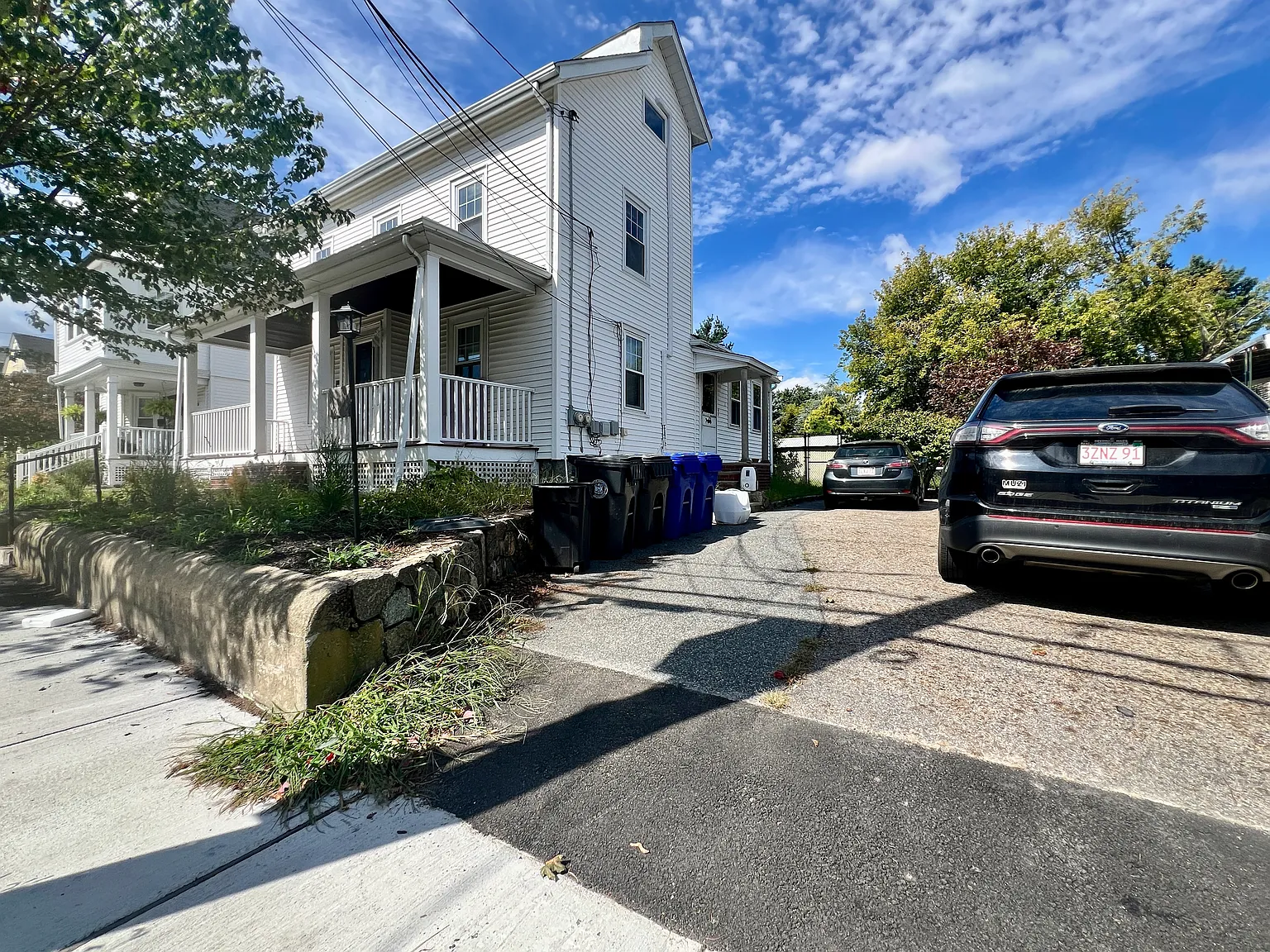 3 bed, 1000 sqft, $3,400 — Photo 3