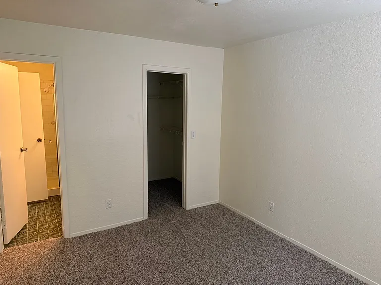 3838 Terrazzo Ave — Photo 8