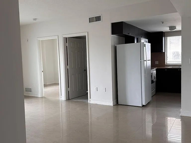 Vista del Rio Apartments — Photo 25