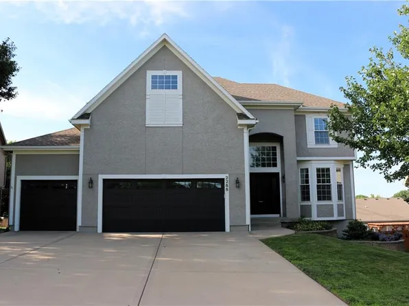 2288 W 131st St, Olathe, KS 66061