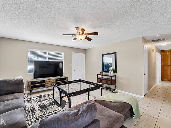 3rd image of 8541 E 39th Pl