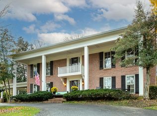 1906 Round Ridge Rd, Riverwood, KY 40207