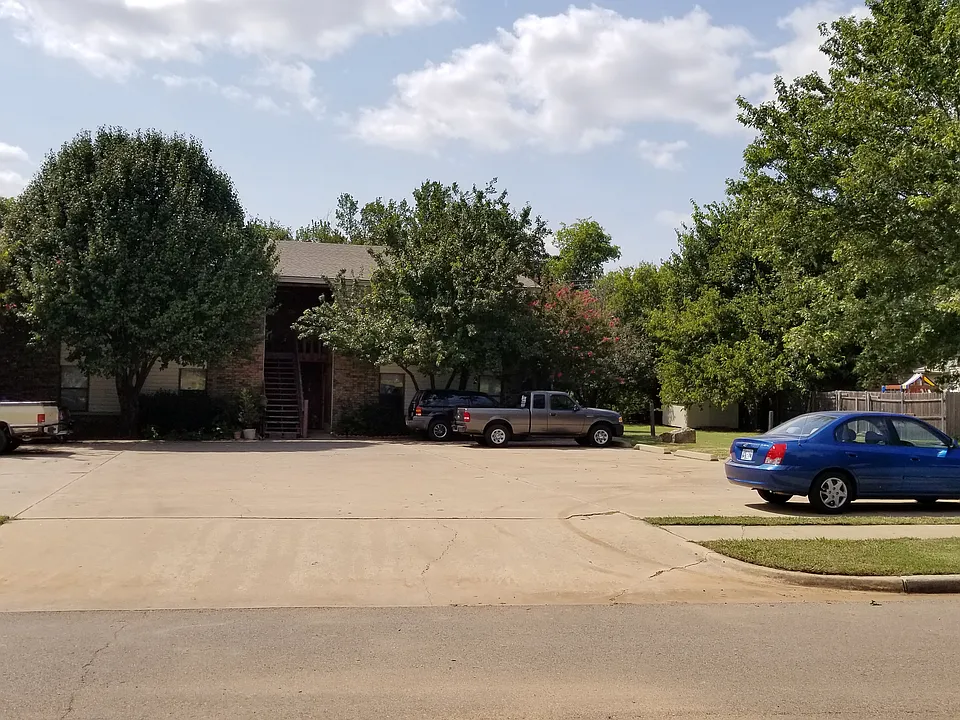 316 Vicksburg Cir #6
