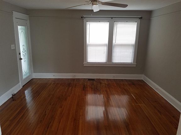 4th image of 3420 W Santiago St APT A