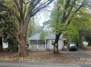 2618 Revolution Park Dr, Charlotte, NC 28208