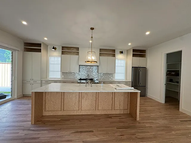 5115 Vanderbilt Ave — Photo 14
