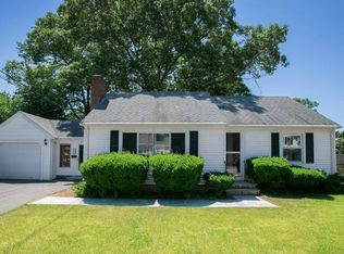 115 Park St, Mansfield, MA 02048