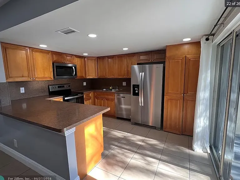 12134 Regal Ct E — Photo 5