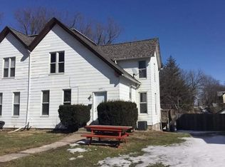 1219 Tremont Ave, Davenport, IA