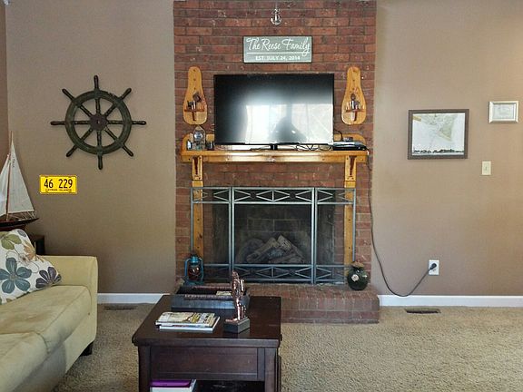 Gas fireplace