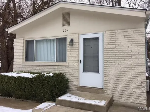 234 Becker Dr, Saint Louis, MO 63135