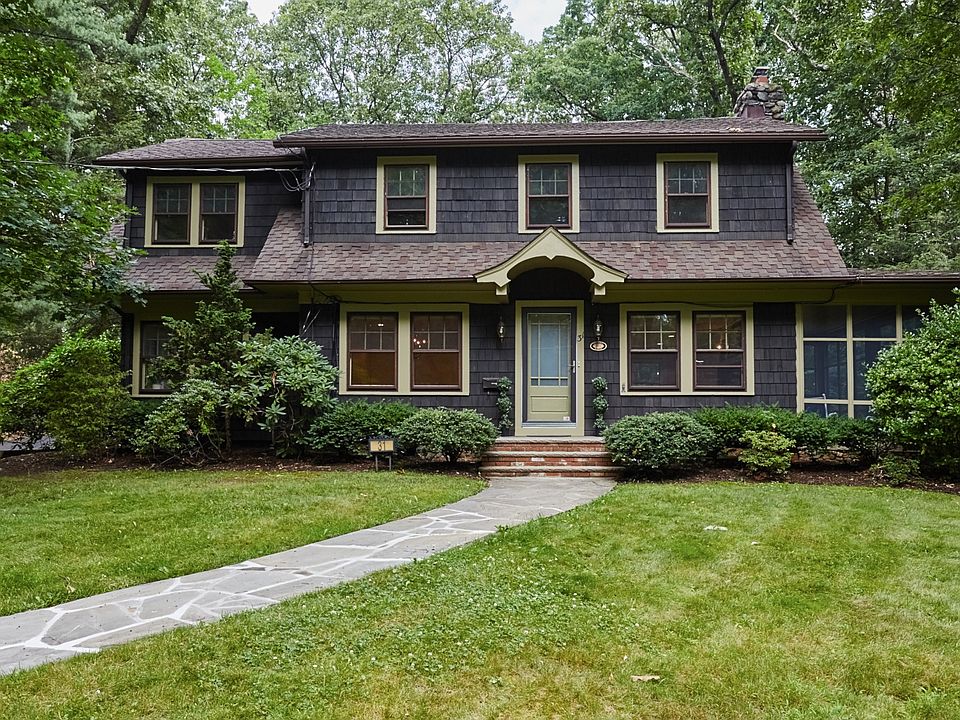 Charming Colonial