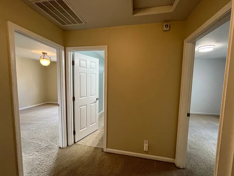 4575 Kincaid Ct — Photo 17