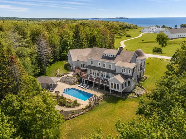4 Cole Farm Drive, Scarborough, ME 04074