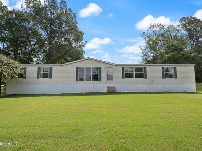 535 Strayhorn Lake Dr, Sarah, MS, 38665