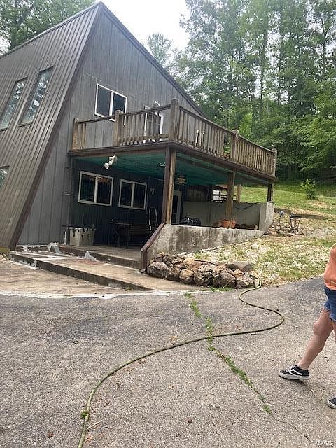 1st image of 160 Little Oak Lake Rd