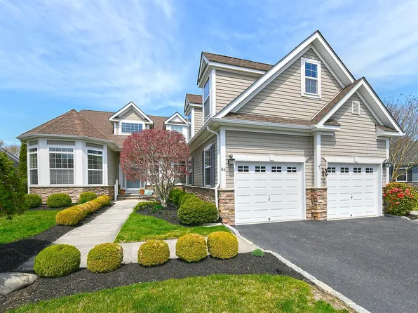 64 Wake-Robin Lane, Aquebogue, NY 11931