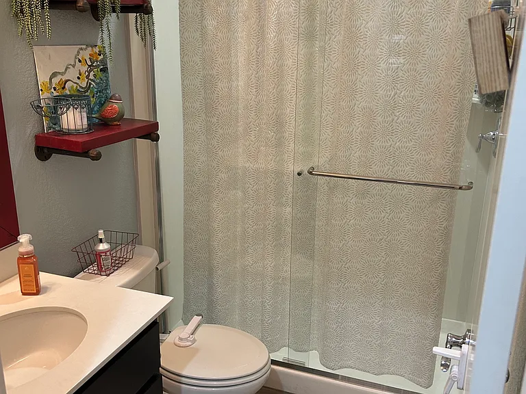 205 Amberwind Cir — Photo 11