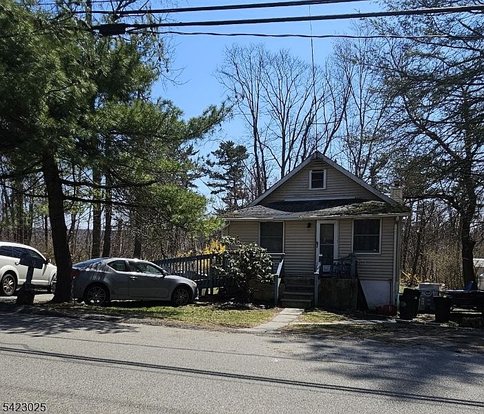 1st image of 5 Banker Rd