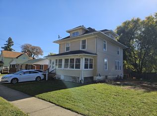 1133 Liberty St, Aurora, IL 60505