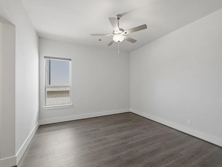 2030 Highland Moss Rd — Photo 36