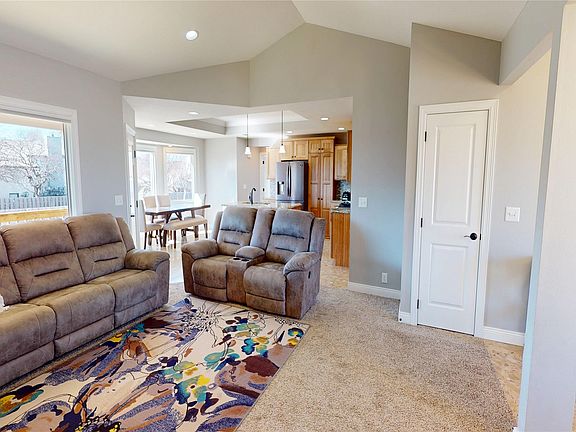 3rd image of 2003 Hillpointe Pl
