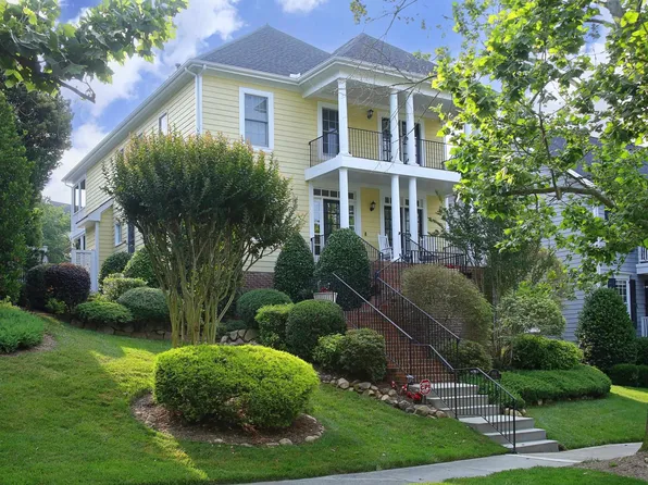 304 Westside Dr, Chapel Hill, NC 27516