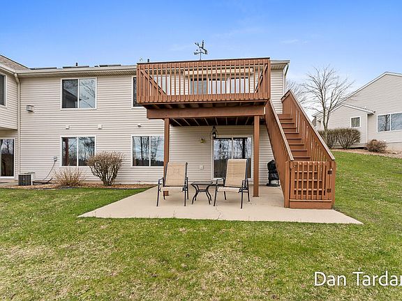 4th image of 6943 Windwater Ct