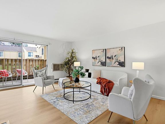 5th image of 9005 Alcosta Blvd APT 215