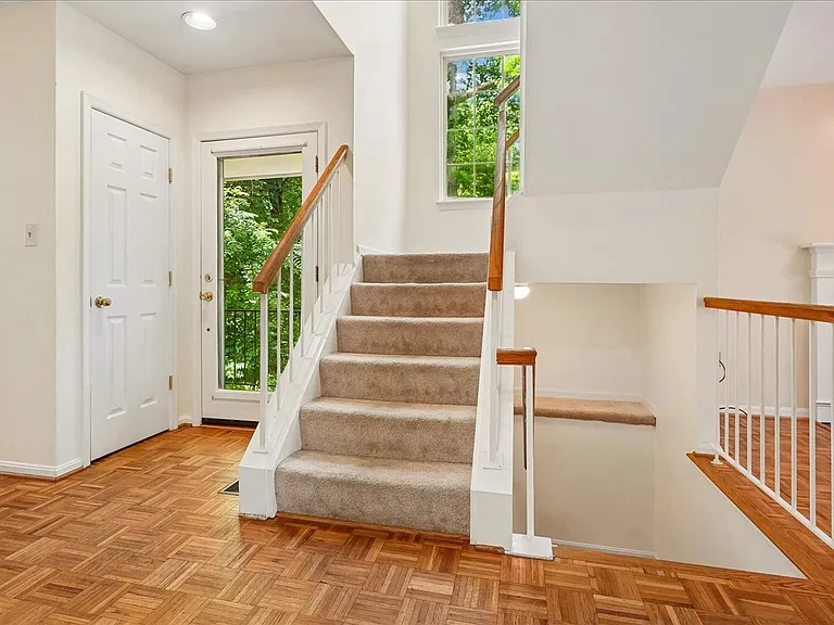15748 Widewater Dr — Photo 6