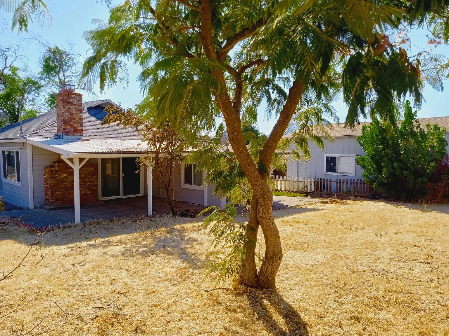 14480 Robinson Ave — Photo 2