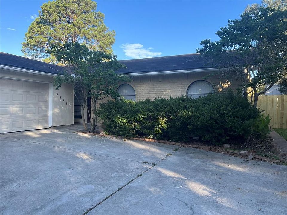 1st image of 2026 Fall Meadow Dr
