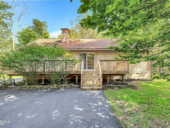 2nd image of 1005 Deerfield Dr